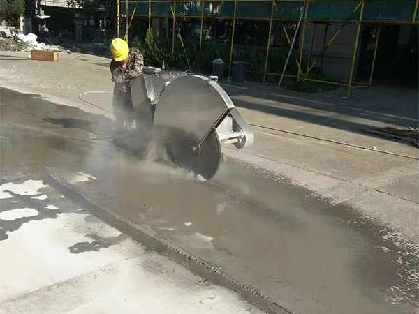 墙体、路面切割 (1)